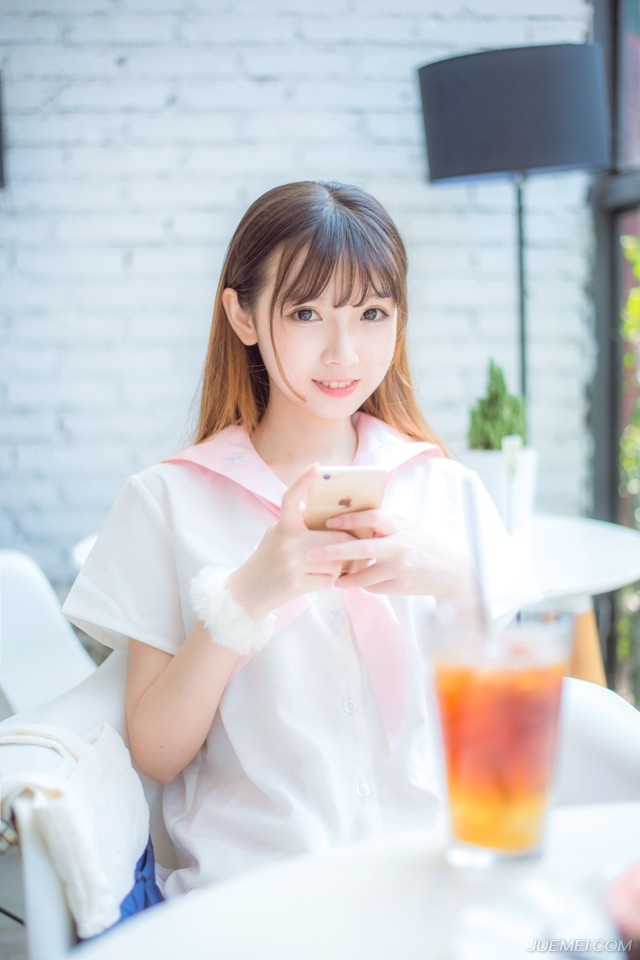 我很容易原谅人，但是我很记仇:原谅不代表我忘记。